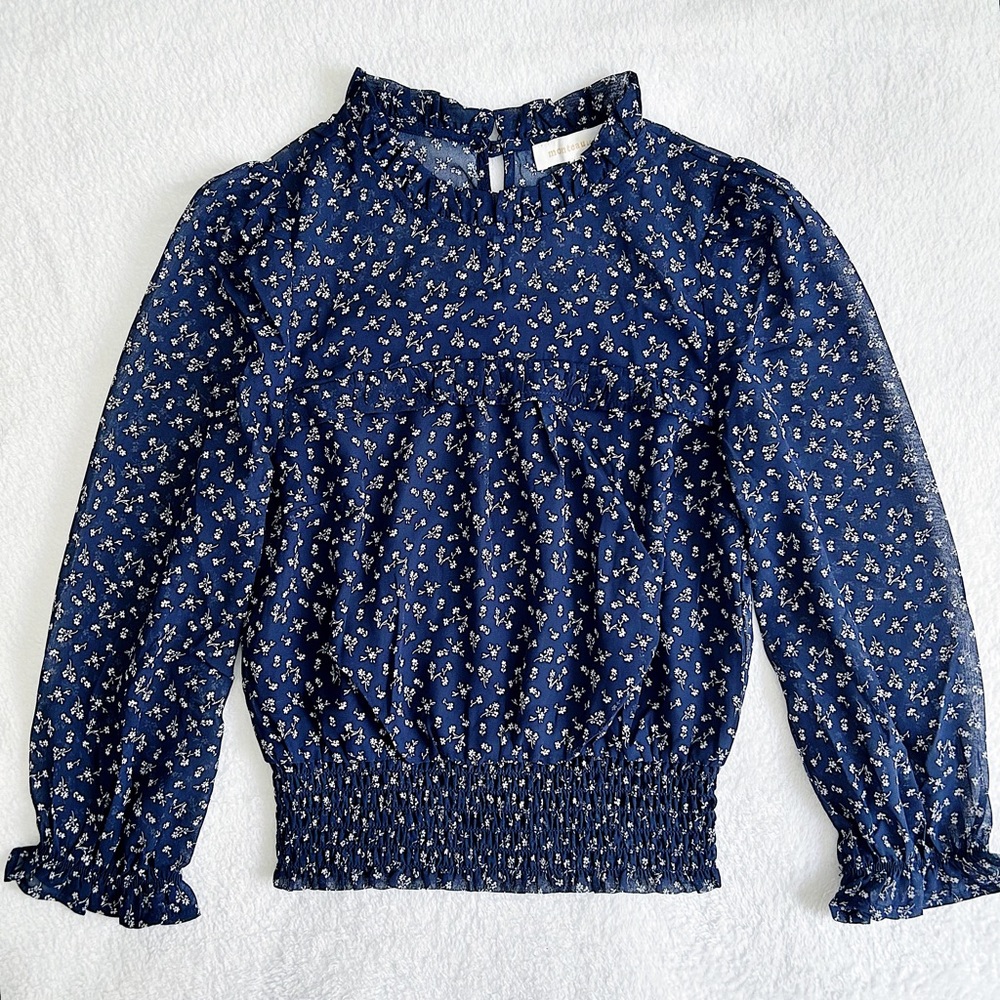 Monteau Los Angeles Floral Smocked Blouse Navy Blue Women S